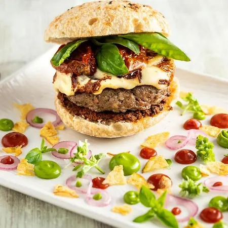 酒店 Imola Udvarhaz Dessert 3*