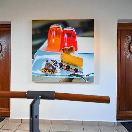 Imola Udvarhaz Dessert 3* 埃格尔