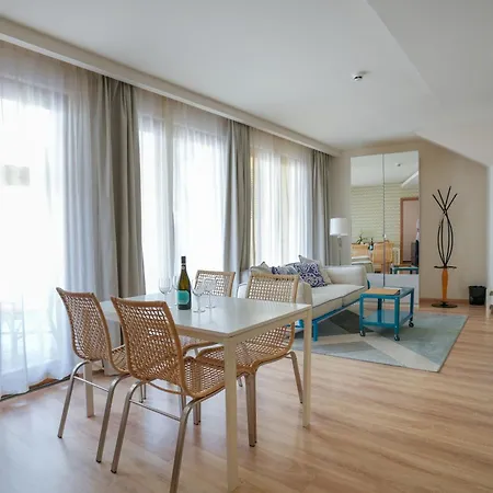 Imola Udvarház Dessert Hotel 3*