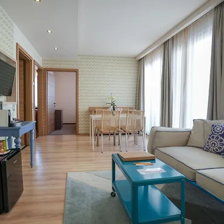 Imola Udvarház Dessert Hotel 3*