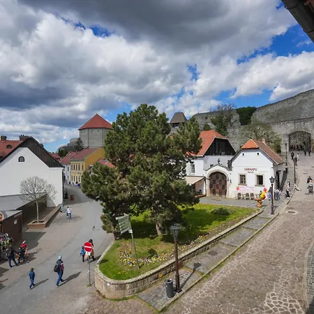 Imola Udvarház Dessert 3* Eger