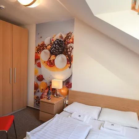 Imola Udvarház Dessert Hotel