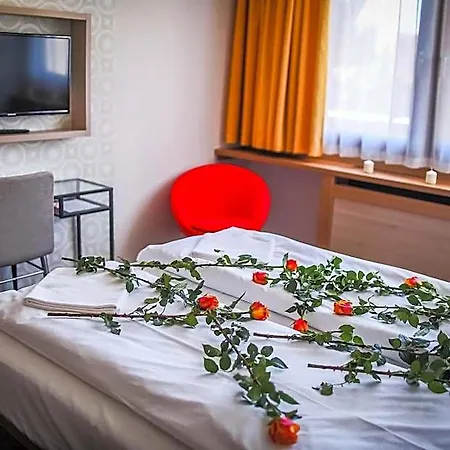 Imola Udvarház Dessert Hotel Erlau