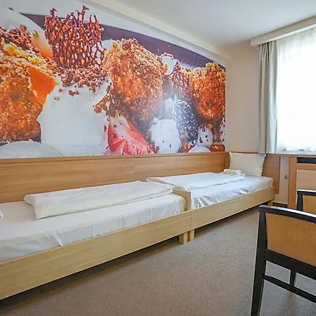 Imola Udvarház Dessert Hotel