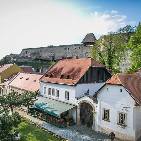 Imola Udvarház Dessert 3* Eger