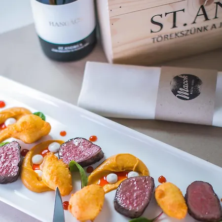 Hotel Imola Udvarház Dessert 3*