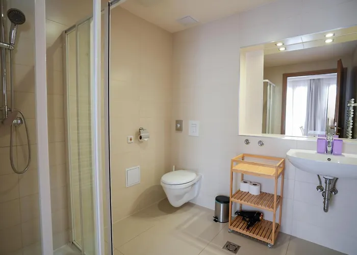 Imola Udvarhaz Dessert 3* Eger