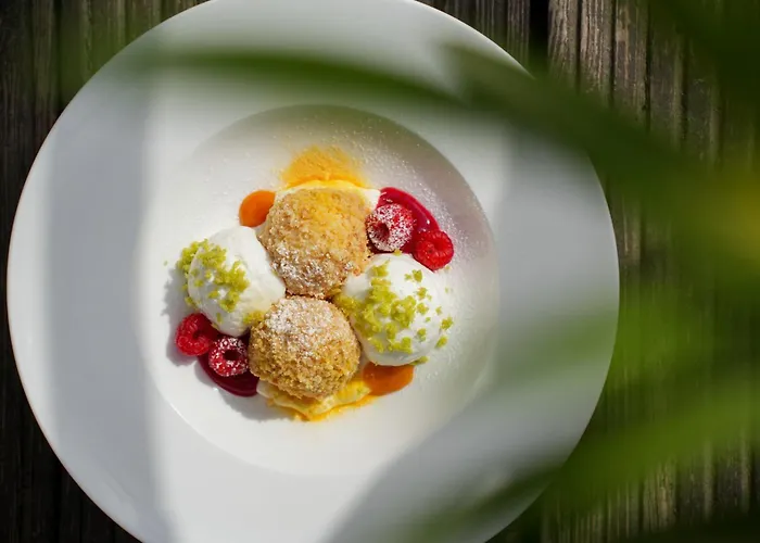 Imola Udvarhaz Dessert 3*