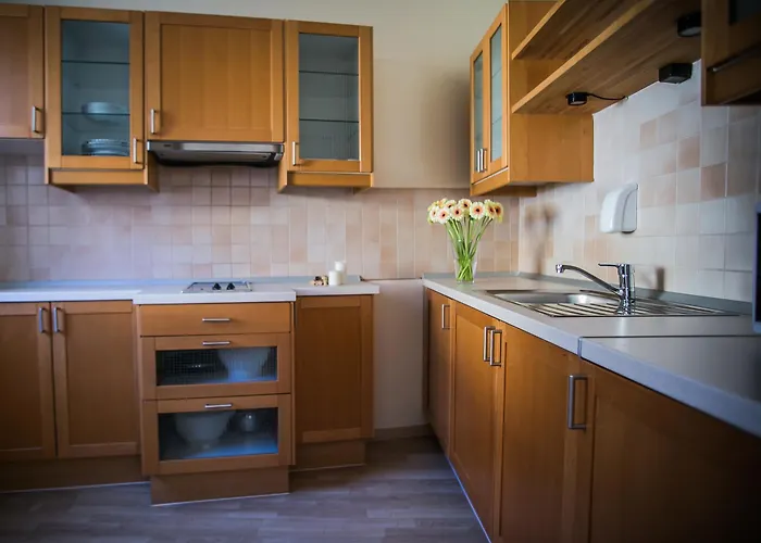 Imola Udvarhaz Dessert Эгер