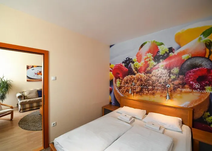 Imola Udvarhaz Dessert 3* Эгер