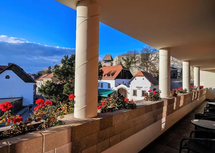 Отель Imola Udvarhaz Dessert