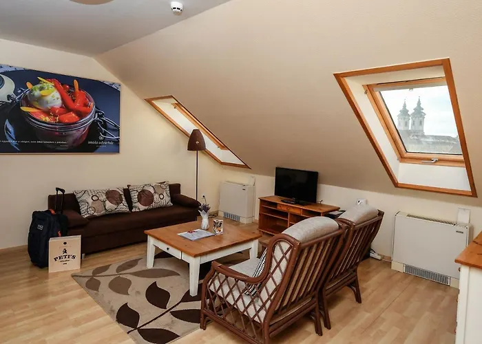 Отель Imola Udvarhaz Dessert