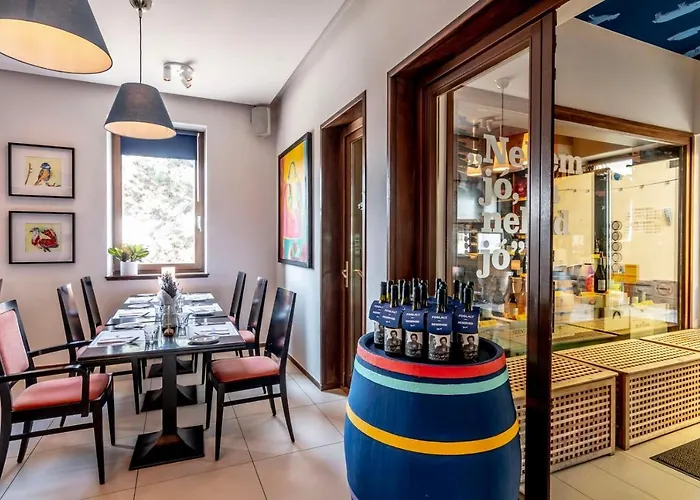 Imola Udvarhaz Dessert 3*